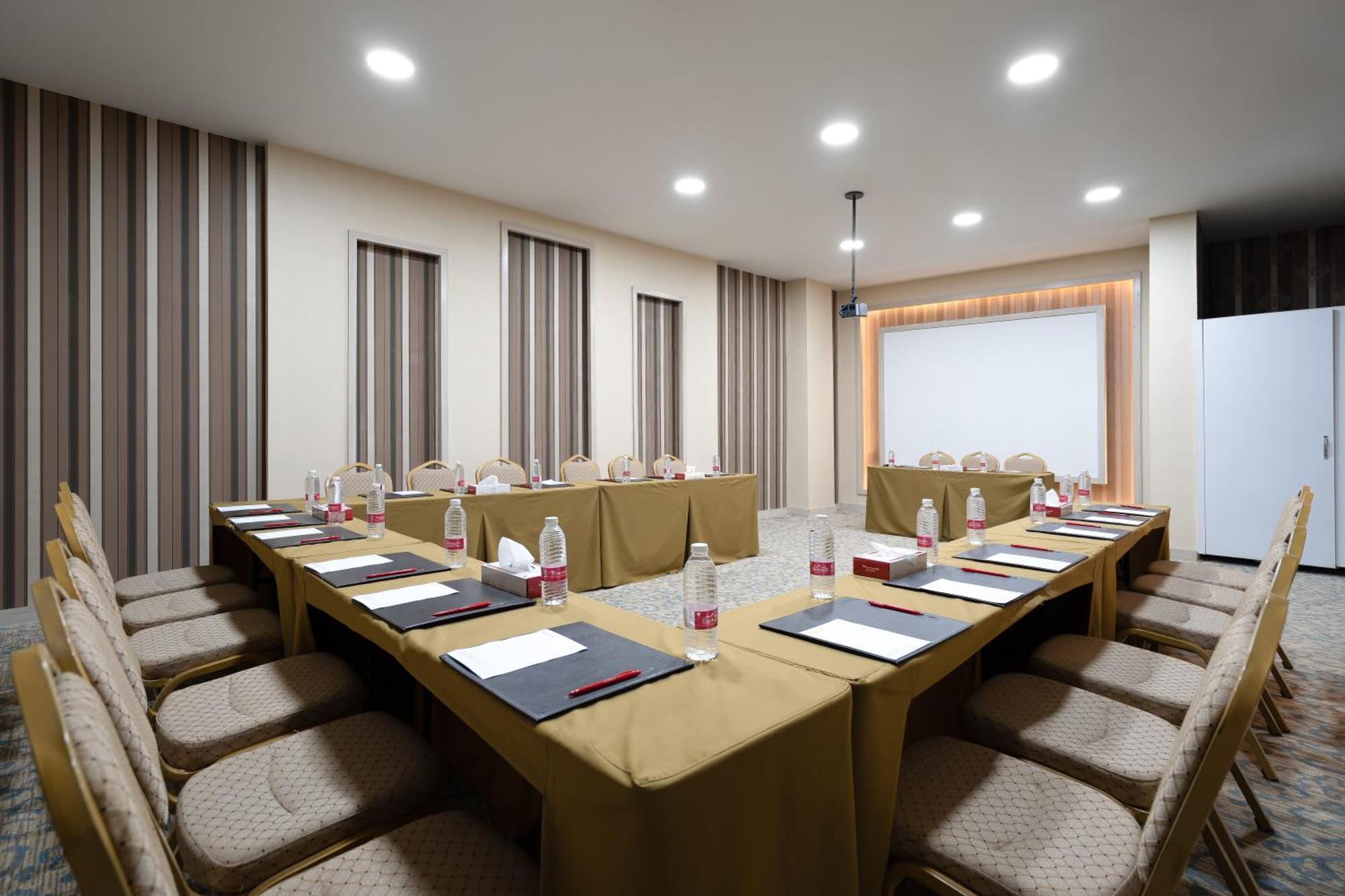 Ramada By Wyndham - Sulaymaniyah Salim Street 호텔 외부 사진