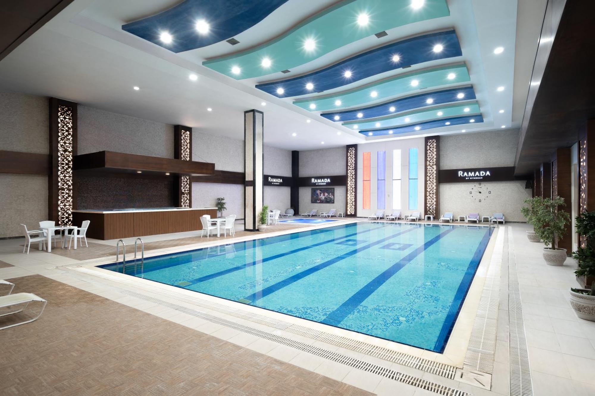 Ramada By Wyndham - Sulaymaniyah Salim Street 호텔 외부 사진
